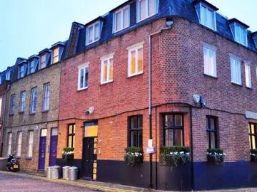 44 Adam and Eve Mews, London, W8 6UJ, United Kingdom | 3 bed apartment for rent #138775904 | Rentberry