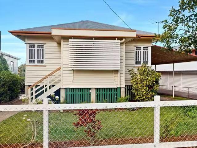 44 Attewell Street, NUNDAH, QLD 4012 House for Rent