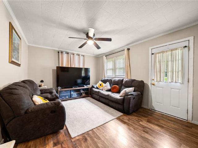 44 Baker Road SW