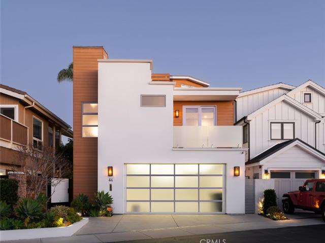 44 Balboa, Newport Beach, CA 92663 | MLS #OC26017