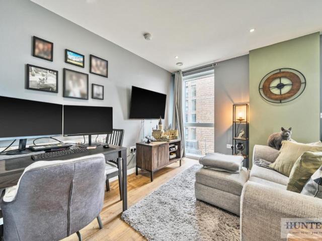 44 bed flat for sale
