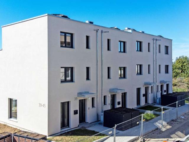 4/4 Bezugfertiges Reiheneckhaus Tannenberger Straße in Reutlingen
