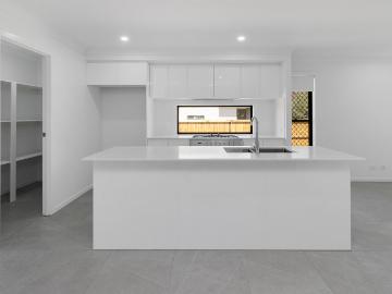 44 Birchwood Street Park Ridge, QLD 4125