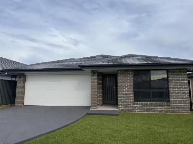 44 Cessna Avenue, Cooranbong House for rent Listed by Taylah.