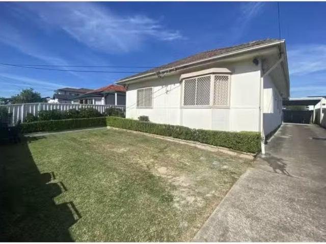 44 Cleone Street, Guildford House for rent Listed by Property.