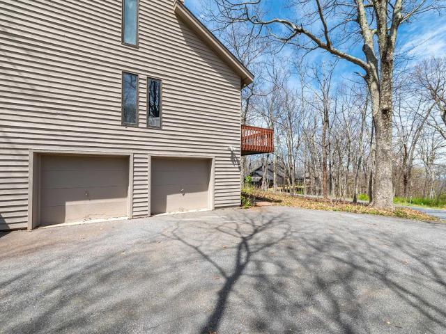 44 E Catoctin Dr, Roseland, VA 22967 | MLS #676114