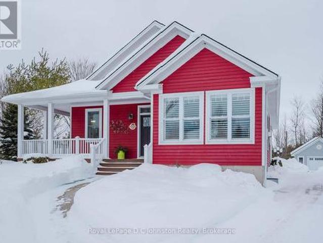 44 Eastgate Drive, Saugeen Shores, ON, N0H 2L0 house for sale | Listing ID X12782 | Royal LePage