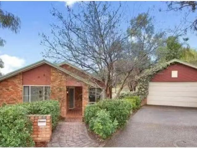 44 Eucalypt Avenue, Tamworth House for rent Listed by Talia W.
