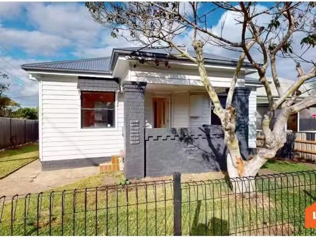 44 Evans Street, Belmont House for rent Listed by Leah Jay of.