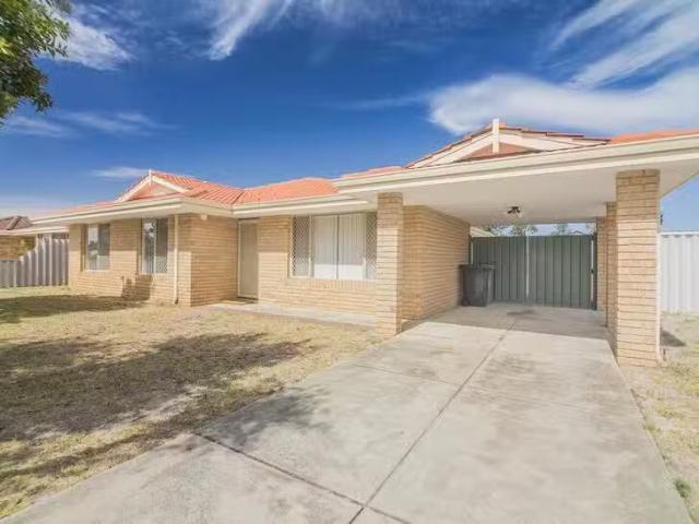 44 Explorer Drive, Thornlie, WA 6108
