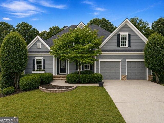 44 Fallen Oak Dr, Dallas, GA 30132