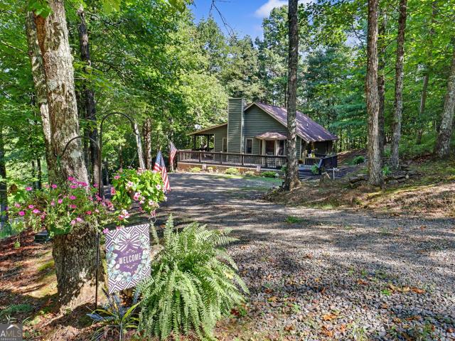44 Fieldcrest Drive