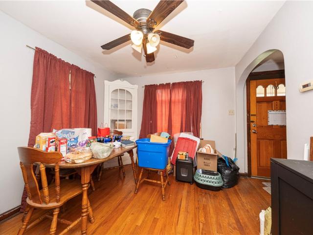 44 Forest Grove Rd