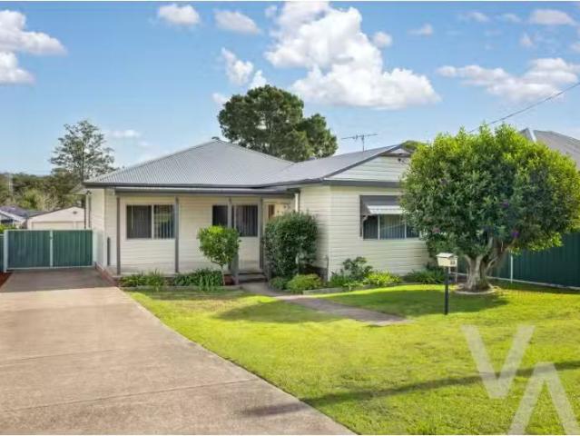 44 Fletcher Street, Wallsend House for rent Listed by Josie S.