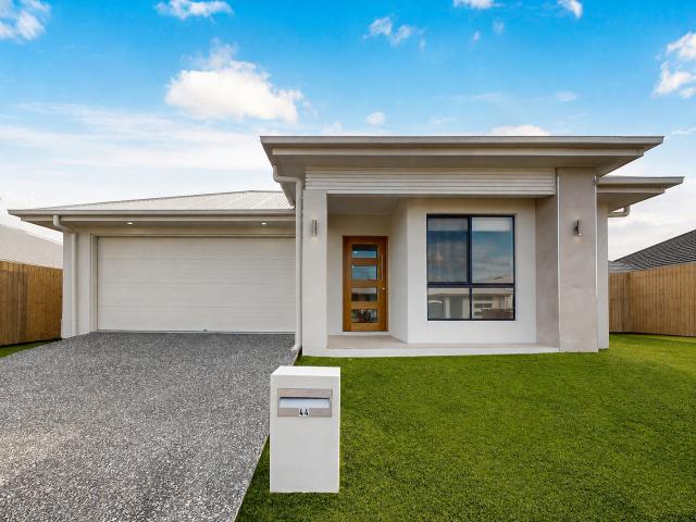 44 Girraween Crescent, Banya