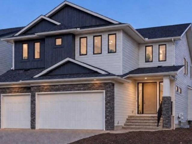 44 Grayling Road, Rural Rocky View County, AB, T3Z 0G6 house for sale | Listing ID A2345 | Royal LePage