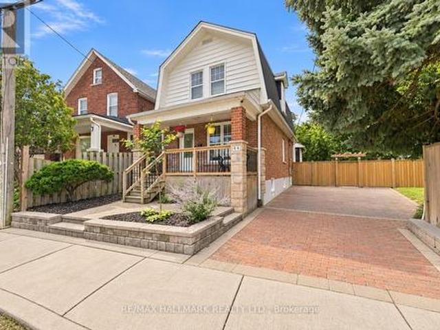 44 Holley Avenue, Toronto, ON, M9N 2C5 house for sale | Listing ID W13783 | Royal LePage
