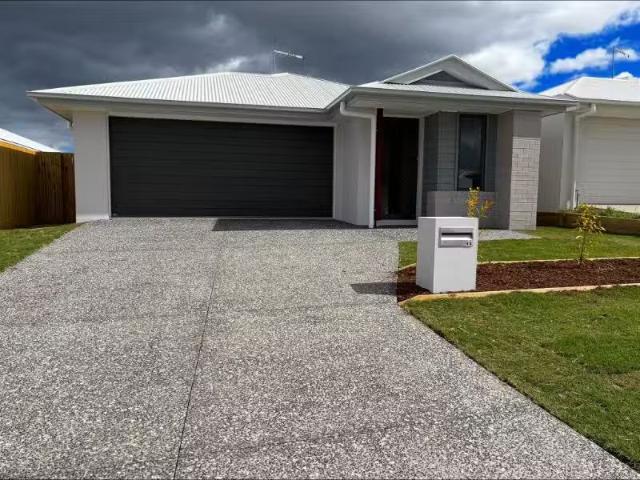 44 Kashmir cct, GREENBANK House for rent Listed by Jaala Ferg.