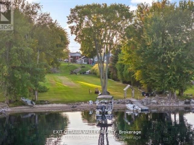 44 Lacroix Bay Road, Whitewater Region, ON, K0J 2L0 house for sale | Listing ID X13750 | Royal LePage