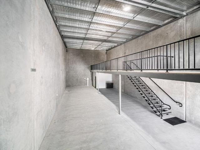 4/4 Lenco Crescent, Landsborough, QLD 4550