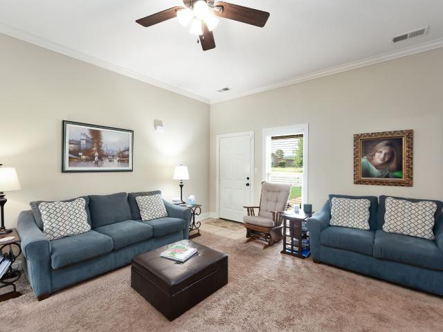 44 Little Brook Ln