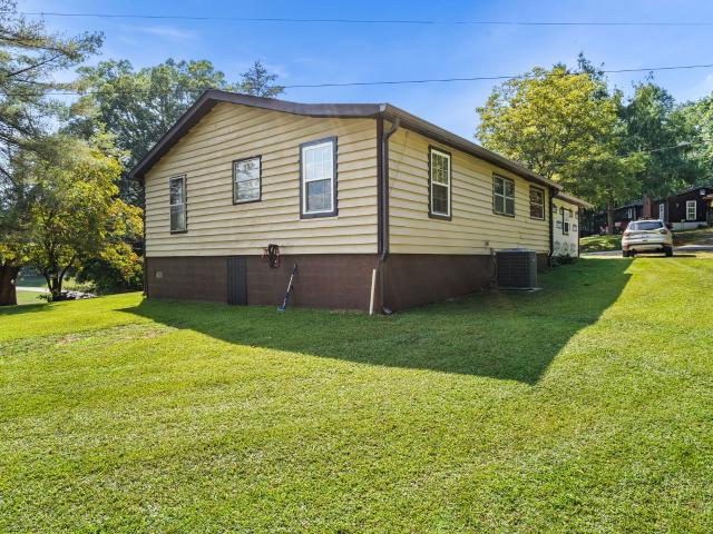 44 Little Wolf Creek Rd