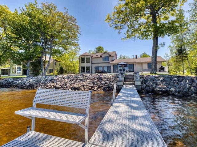 44 Long Sands Road