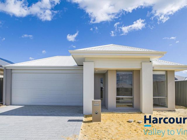 44 Lucerne Circuit, CHAMPION LAKES, WA 6111
