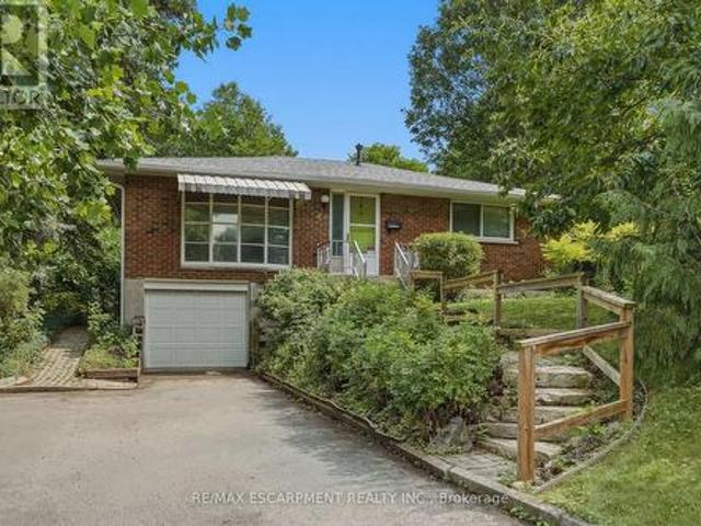 44 Mcdonald Court, Hamilton, ON, L9H 7C4 house for sale | Listing ID X13622 | Royal LePage