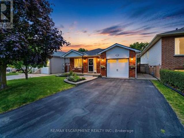 44 Marion Street, Hamilton, ON, L0R 1W0 house for sale | Listing ID X13614 | Royal LePage