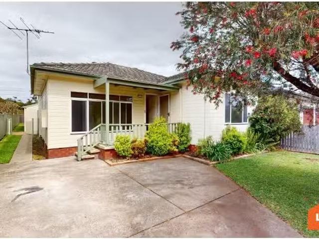 44 Montgomery Street, Argenton House for rent Listed by Leah.