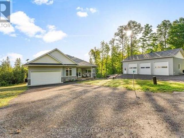 44 Morning Flight Court, Greater Madawaska, ON, K0J 1H0 house for sale | Listing ID X13634 | Royal LePage