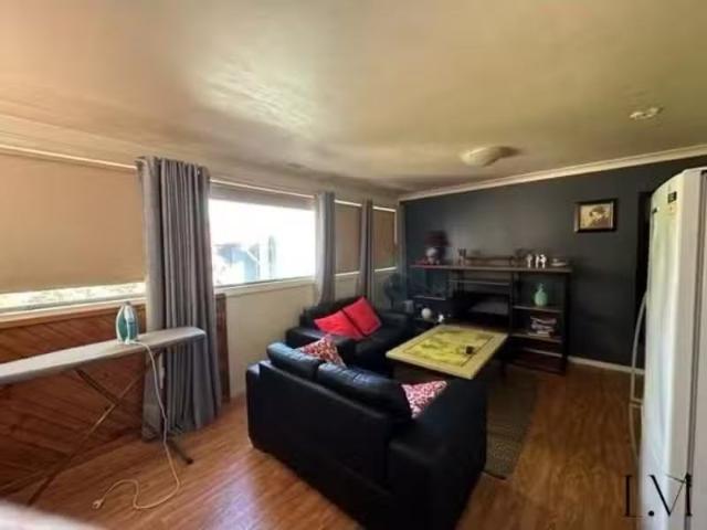 4/4 Mosbri Cres Street, The Hill House for rent Listed by Joa.