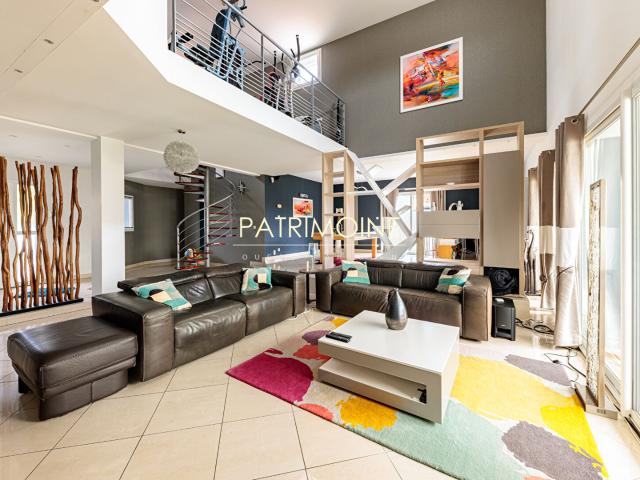 44 NANTES VILLA 220m2 JARDIN 1100 m2