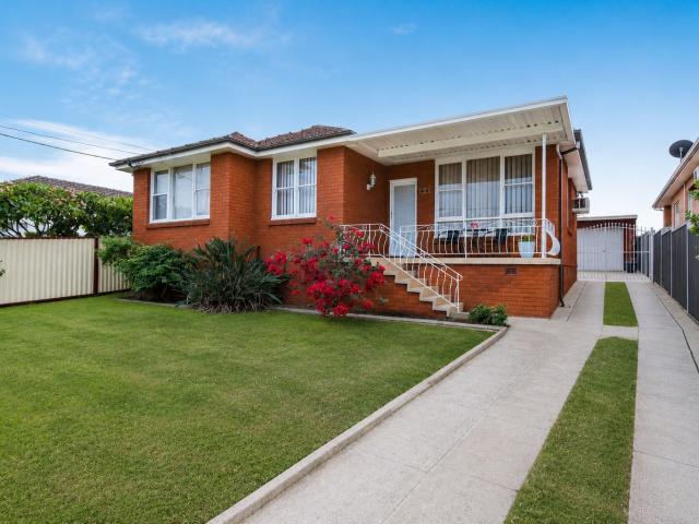 44 Neville Street, Smithfield NSW 2164