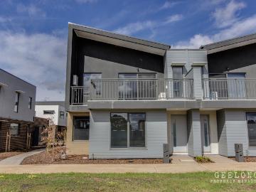 44 Newmarket Rd, Werribee VIC 3030 Townhouse For Rent | Domain
