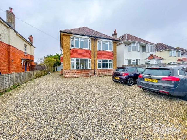 44 Newstead Road, Southbourne. 1 bed maisonette to rent £950 pcm £219 pw