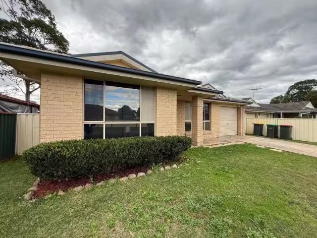 44 Nolan Crescent, Metford Property for rent Listed by Kelly.