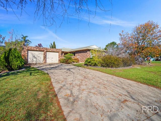 44 Oleander Crescent, Lake Albert