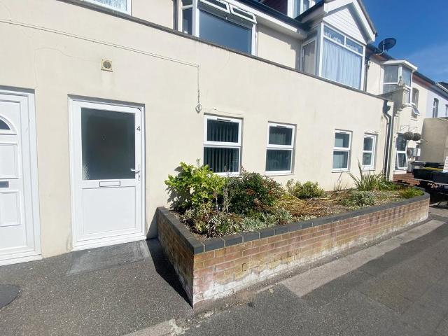 44 Palmerston Road, Bournemouth, BH1 4 1 bed flat to rent £800 pcm £185 pw