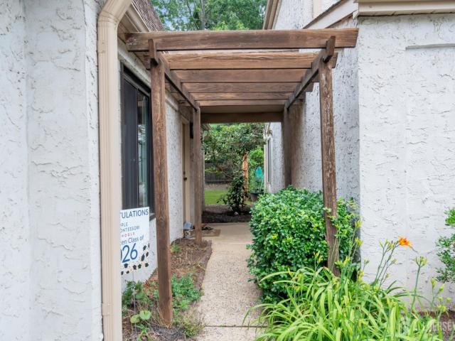 44 Park Gate Dr Drive 44
