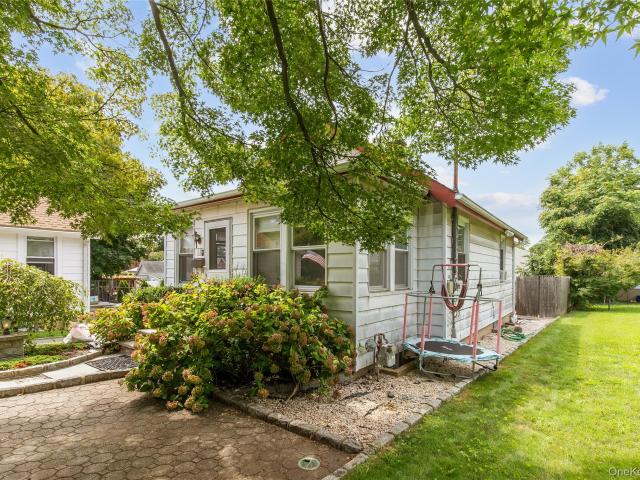 44 Perry Avenue