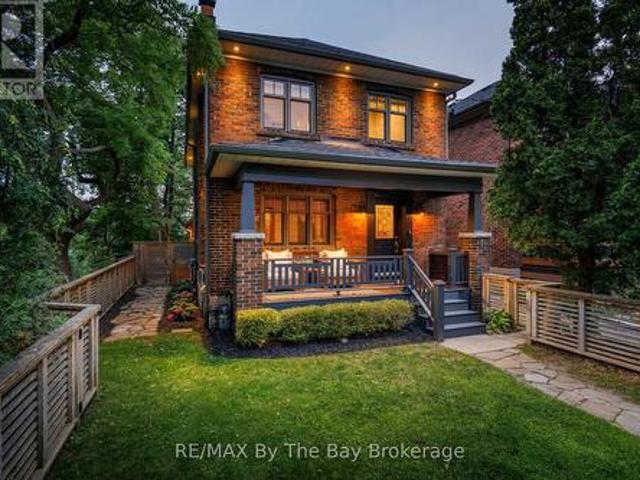 44 Rambert Crescent, Toronto High Park Swansea, ON, M6S 1E6 house for sale | Listing ID W13600 | Royal LePage