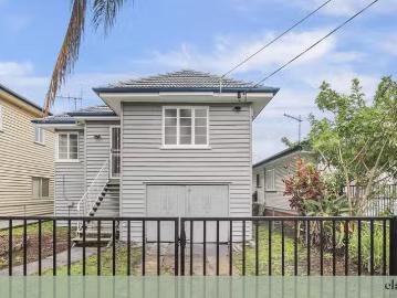 44 Raceview Avenue, Hendra, QLD 4011