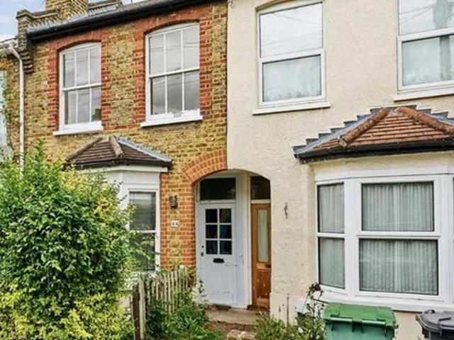 44 Ronver Road, London, SE12 0NJ, United Kingdom | 3 bed townhouse for rent #135671596 | Rentberry