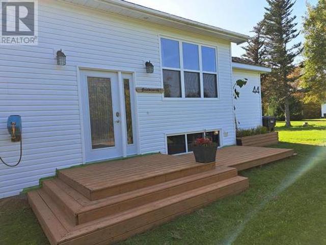 44 Sandy Cove Road, Sandy Cove, NL, A0G 1Z0 house for sale | Listing ID 1295 | Royal LePage