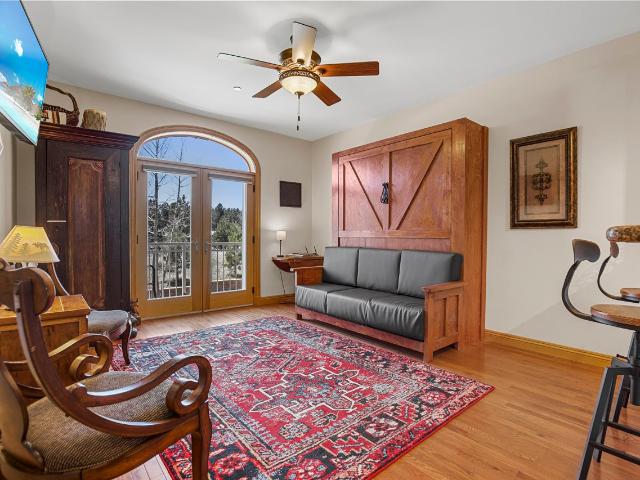 44 Sage Lane 212