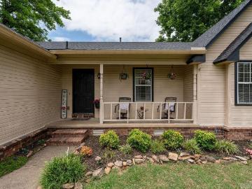 44 Sherwood Loop