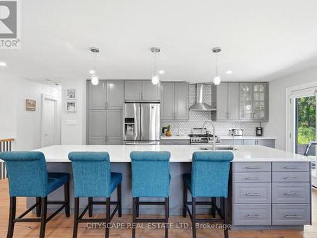 44 Stonehill Boulevard, East Gwillimbury, ON, L9N 1E3 house for sale | Listing ID N14030 | Royal LePage