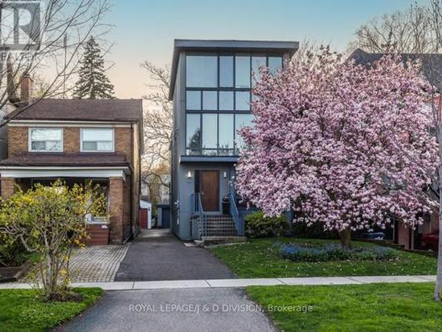 44 Standish Avenue, Toronto, ON, M4W 3B1 house for sale | Listing ID C13069 | Royal LePage